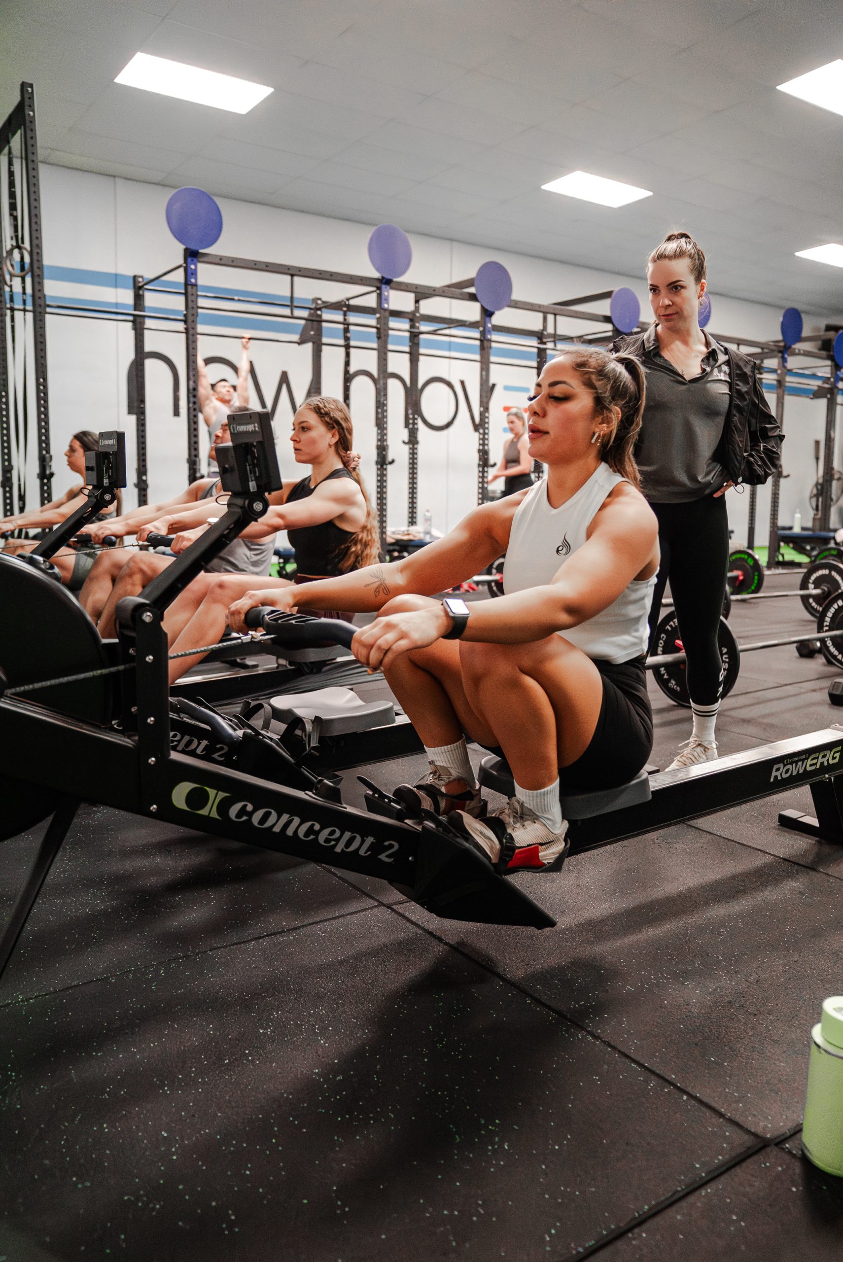 Explore 44 weekly classes in our fitness jungle, featuring lift classes, strength & conditioning, and HIIT. Our well-equipped facility includes barbells, dumbbells, kettlebells, wall balls, slam balls, Concept 2 rowers, ski ergs, ropes, sleds, and more.